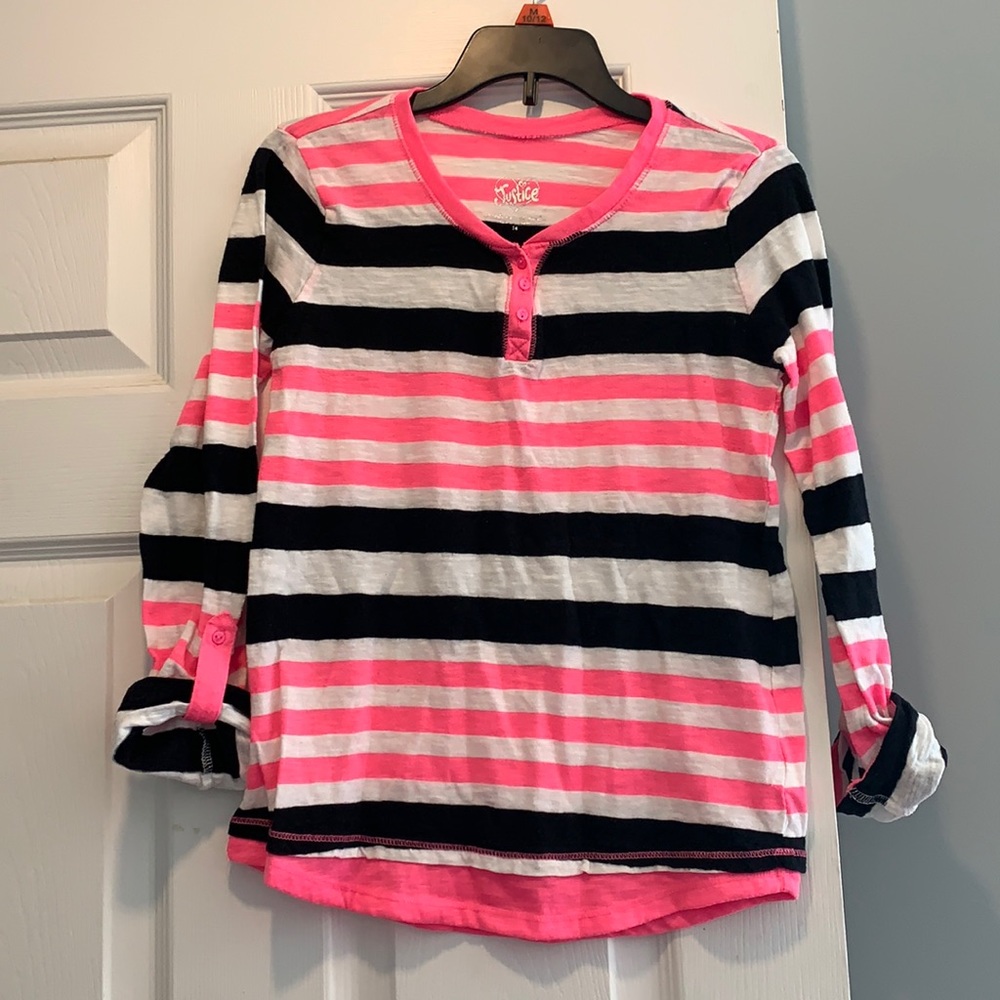 Justice size 14 shirt